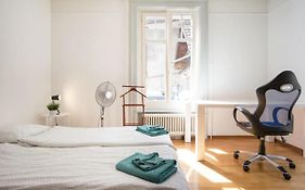 Bern zwei Zimmer im Jugendstilhaus mit Garten